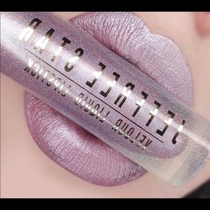 Limited editon Jeffree star liquid lipstick -clout